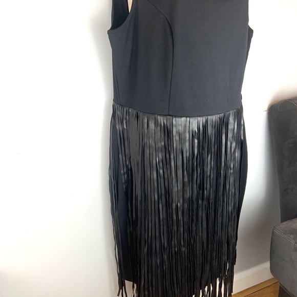 One piece dress !! Stunning and different ! NWT - Picture 4 of 9